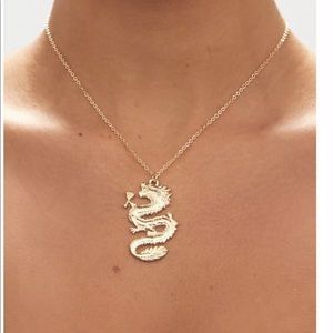 Prettylittlethings gold dragon pendant necklace